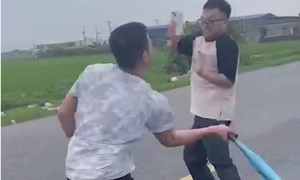 Điều tra vụ dùng gậy bóng chày tấn công lái xe trên Quốc lộ 10 ở Thái Bình