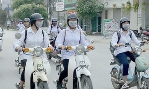 Người đủ 16 tuổi có được điều khiển xe máy không?