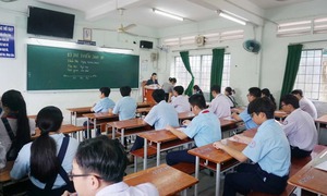 Giảm mức kỷ luật học sinh: Chỉ viết kiểm điểm có đủ tính răn đe?