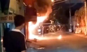 TP Hồ Chí Minh: Cháy lớn cửa hàng điện lạnh khiến một người tử vong