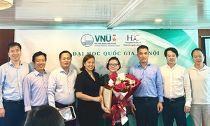 Chuyên gia hàng đầu thế giới làm Chủ tịch danh dự Viện Bán dẫn và Vật liệu tiên tiến