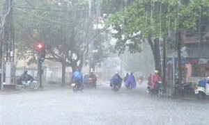 Hà Nội tái diễn mưa dông vào chiều nay