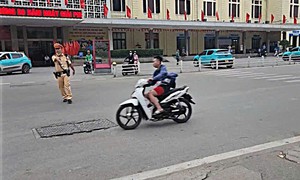 Khởi tố thanh niên lạng lách theo đoàn khách quốc tế, đâm xe vào Công an