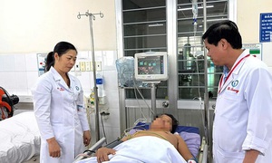 Bắt đối tượng bắn bạn nhậu trọng thương