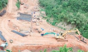 Xuyên lễ làm cao tốc ‘nối rừng với biển’