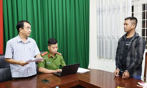 Sau tiếng nẹt bô, một nam thanh niên bị đâm tử vong