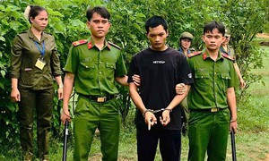Con rể nổ súng nhiều phát vào nhà bố vợ rồi cướp xe máy bỏ trốn