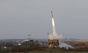 Không quân Israel tấn công quy mô lớn vào Iran; còi báo động vang khắp Israel
