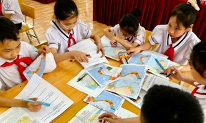 Những môn học sẽ chỉnh sửa sách giáo khoa sau sáp nhập