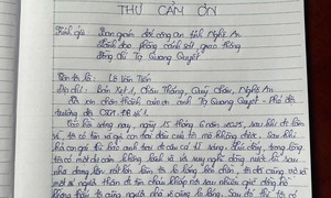 Chiến sĩ CSGT dũng cảm lao xuống dòng sông chảy xiết cứu nam sinh đuối nước