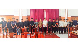 Khởi tố 26 đối tượng mang theo hung khí truy đuổi nhau trên đường phố