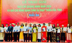 Báo Sức khỏe và Đời sống nhận nhiều giải thưởng báo chí vùng Đông Bắc