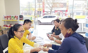 Điều kiện để người không có lương hưu dưới 75 tuổi được hưởng trợ cấp tháng