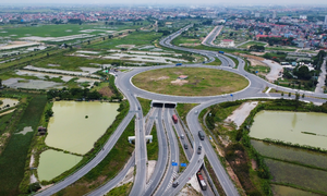 Cao tốc Hà Nội - Bắc Giang quá tải, vì sao Bộ Xây dựng vẫn bác đề xuất mở rộng?
