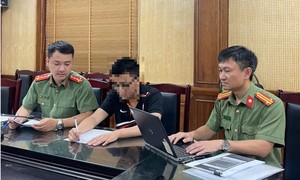 Khởi tố vụ án lộ đề môn Toán, thí sinh dùng AI giải đề ngay trong phòng thi