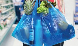 Hộp xốp và túi nilon ảnh hưởng đến sức khỏe thế nào?
