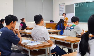 Điểm tốt nghiệp THPT 2025: Bao nhiêu là đỗ, bao nhiêu là liệt?