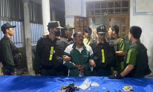Khởi tố kẻ bắn Trung tá công an khi ngăn cản vụ bạo lực gia đình