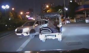 Nhân chứng kể lại khoảnh khắc thoát nạn trước khi xảy ra vụ ô tô tông liên hoàn ở Hà Nội