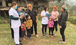 Đề xuất nâng mức hỗ trợ tiền đối với lực lượng 'cánh tay nối dài' của ngành y tế