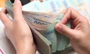 Nhóm cán bộ, công chức nào được tăng thu nhập từ ngày 15/8?