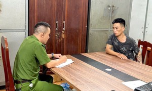 Bắt đối tượng đập vỡ kính taxi, khống chế một phụ nữ bằng dao tại Phú Thọ