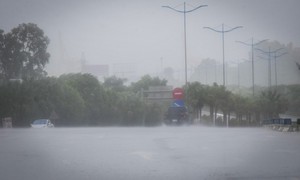 Tiến sát đất liền, tâm bão số 3 sẽ đi qua các tỉnh thành nào?