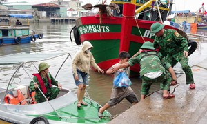 Sơ tán hơn 12 nghìn người, 79 ngôi nhà bị tốc mái, hàng trăm ha lúa bị ngập do bão số 3