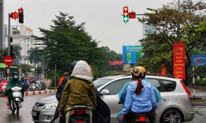 Hà Nội: Đèn giao thông gặp sự cố, liên hệ số nào để phản ánh?