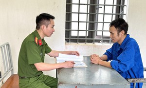 Triệt phá nhóm lừa đảo 'bao luật' cho xe vi phạm giao thông tại Phú Thọ