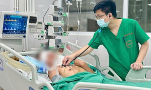 Đột nhiên sốt cao liên tục, thanh niên 17 tuổi bị tổn thương sâu trong não