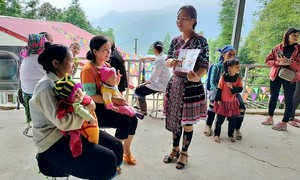Nội dung đào tạo chuyên môn và nghiệp vụ của nhân viên y tế kiêm cô đỡ thôn bản