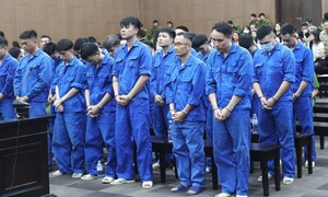 'Ông trùm' nhóm đòi nợ bằng thủ đoạn ghép ảnh khỏa thân lĩnh án hơn 12 năm tù