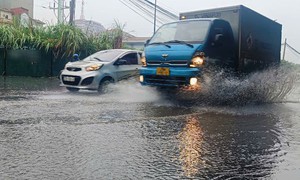Những tuyến phố ở Hà Nội có nguy cơ ngập úng do mưa lớn chiều này