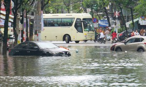 Nguyên nhân miền Bắc ghi nhận lượng mưa tháng 6 vượt kỷ lục gần 50 năm