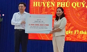3 tỉ đồng tài trợ cho Trung tâm Y tế Quân dân y Đặc khu Phú Quý vẫn nằm trên… bảng tượng trưng