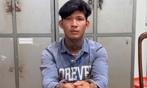 Va chạm ghe sau chầu rượu, một người bị đâm chết