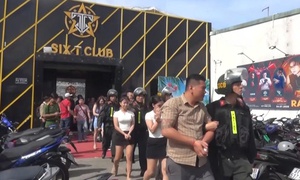 'Đột kích' 3 quán bar ở TPHCM, phát hiện 186 người dương tính ma túy