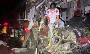 30 giây kinh hoàng của vụ tai nạn xe khách khiến 3 người tử vong