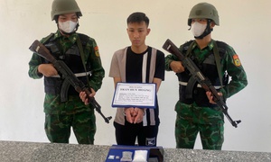 Bắt giữ thanh niên 21 tuổi tàng trữ lượng lớn ma túy