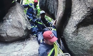Tìm thấy thi thể nam thanh niên mất tích khi leo núi ở Nha Trang