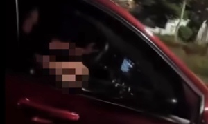 Xác minh clip đôi nam nữ có hành động 'nhạy cảm' trên xe Mercedes ở Ninh Bình