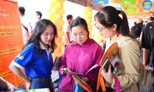 Lý do Bộ GD&ĐT yêu cầu trường đại học công khai quy đổi điểm trúng tuyển
