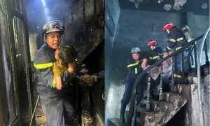 Hà Nội: Giải cứu 3 người mắc kẹt trong vụ cháy nhà ở phường Bồ Đề