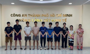 TPHCM: Khởi tố, bắt giam nhiều đối tượng buôn bán khí cười tại 90's House