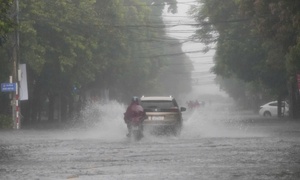 Áp thấp nhiệt đới sẽ gây mưa lớn cho các tỉnh từ Thanh Hóa đến Huế
