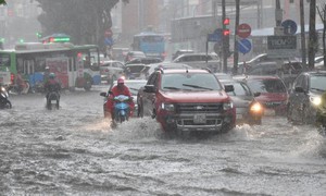 Hướng dẫn ứng phó với đợt mưa lớn từ chiều nay ở miền Bắc
