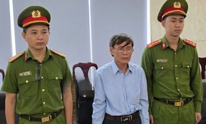 Bắt giam cựu cán bộ Văn phòng Đăng ký đất đai tại Đà Nẵng