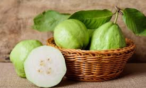 4 nhóm người nên hạn chế ăn quả ổi