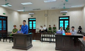 7 năm tù cho đối tượng lừa đảo gần 24 tỉ đồng để cá độ bóng đá